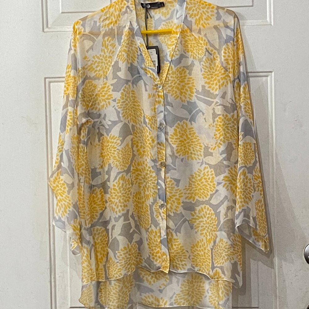 M Made in Italy Silk Blend Fit Sz M Blouse Button Up Sheer Long Sleeve Floral